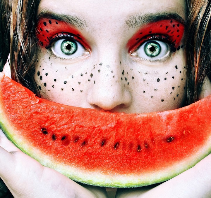 Fruit Faces: Extraordinary Self-Portraits Created With Fruit & Colors