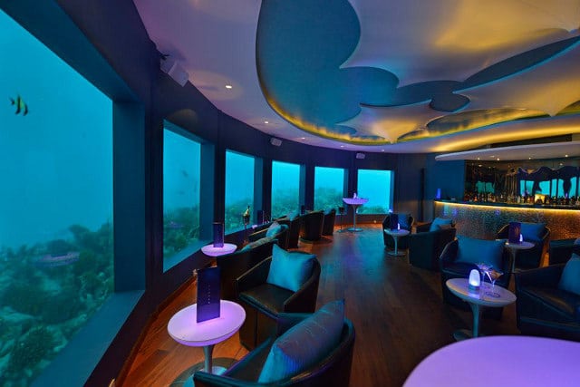World’s First Underwater Bar & Club For The Non Seasick World’s First Underwater Bar & Club For The Non Seasick