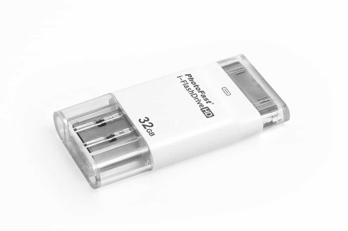 Connector Drive Instantly Increases Your iPhone’s Storage Capacity Connector Drive Instantly Increases Your iPhone’s Storage Capacity