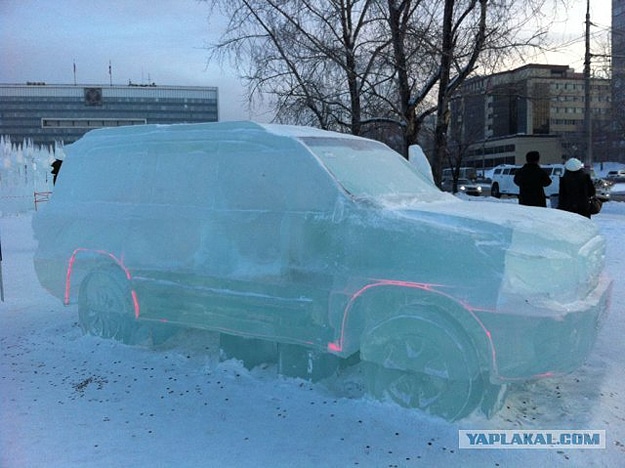 You Don’t See This Everyday: Full Size Toyota Land Cruiser Ice Carving You Don’t See This Everyday: Full Size Toyota Land Cruiser Ice Carving