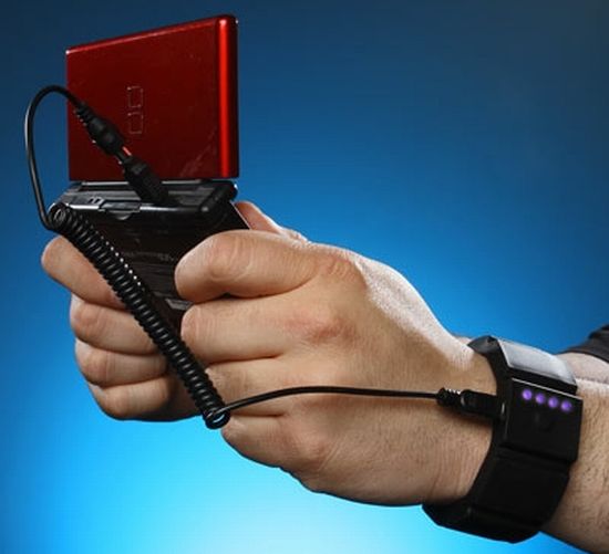 Wrist Charger Puts An Emergency Power Source On Your Wrist Wrist Charger Puts An Emergency Power Source On Your Wrist