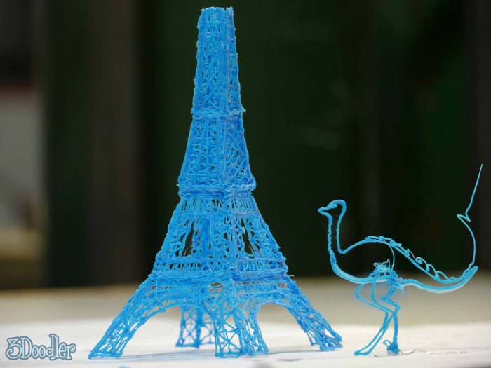 World’s First 3D Printing Pen Makes 3D Sculptures As You Write Or Draw World’s First 3D Printing Pen Makes 3D Sculptures As You Write Or Draw