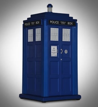 Calling All Humanoid Aliens: This Is The Officially Licensed TARDIS PC Calling All Humanoid Aliens: This Is The Officially Licensed TARDIS PC