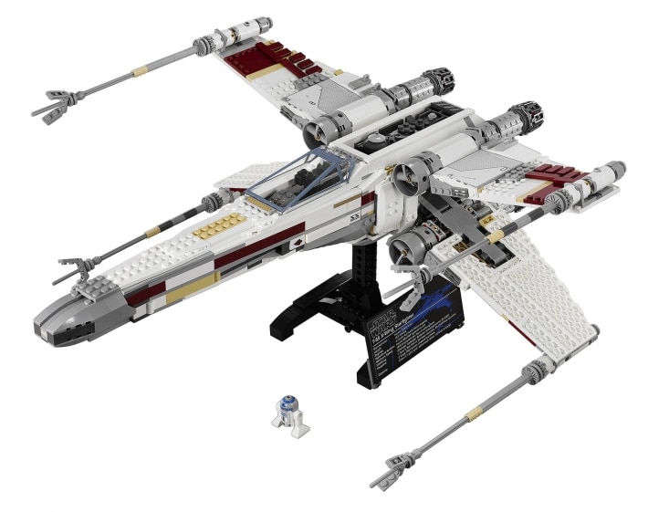 Official LEGO X-Wing Made Out Of An Impressive 1,558 LEGO Blocks Official LEGO X-Wing Made Out Of An Impressive 1,558 LEGO Blocks
