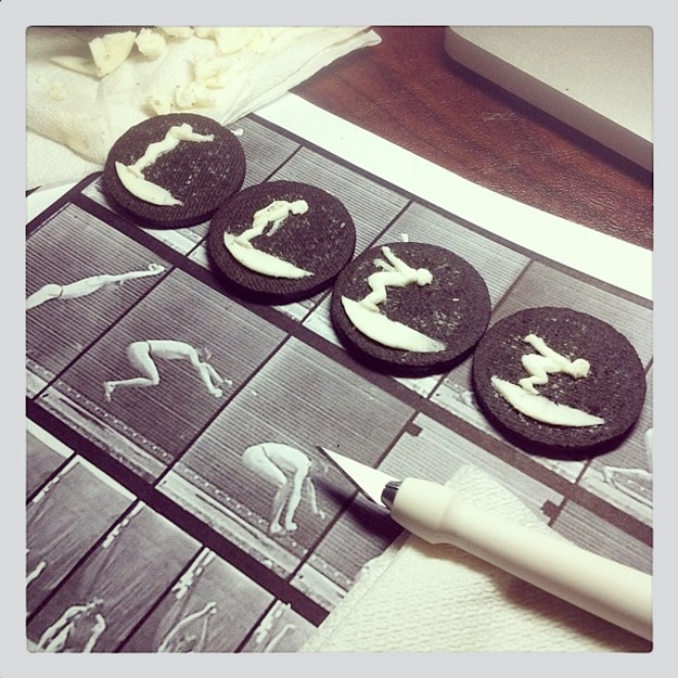 Oreo Cookie Animation: Watch It Jump Right Into The Milk For A Swim