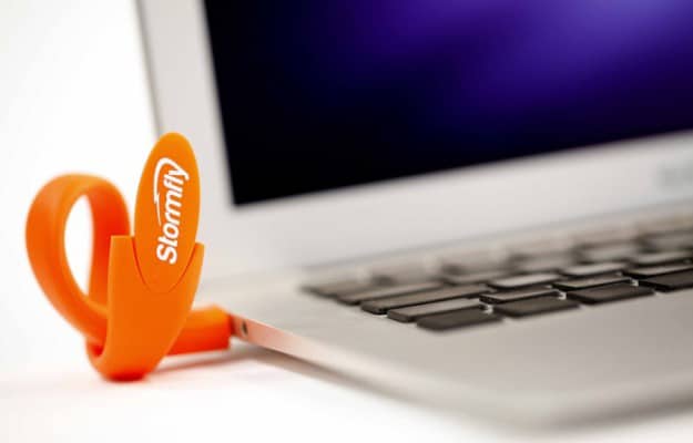 Wear Your Own Portable Operating System In A USB Wristband