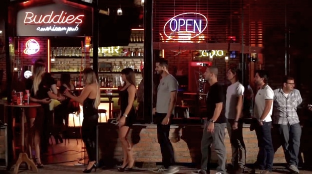 Budweiser Buddy Cup: The Beer Glass That Adds Friends On Facebook