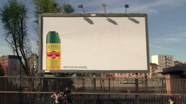 Interactive Bug Spray Billboard Proves Its Point With 230,000 Insects Interactive Bug Spray Billboard Proves Its Point With 230,000 Insects