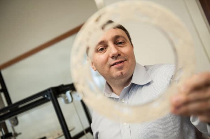 DIY Invisibility Cloak Uses 3D Printing Technology & Microwave Beams