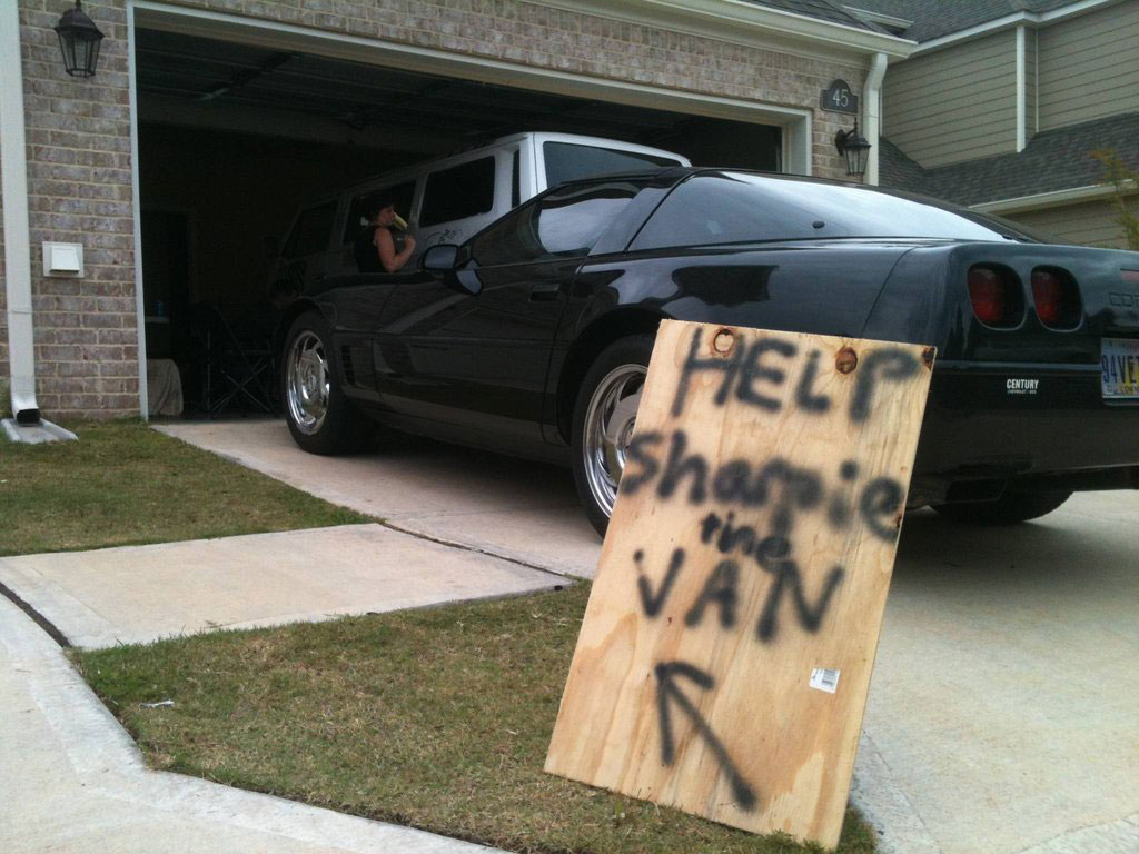 Sharpie Art: Neighbors Decorate A Volkswagen Van With Black Sharpies Sharpie Art: Neighbors Decorate A Volkswagen Van With Black Sharpies