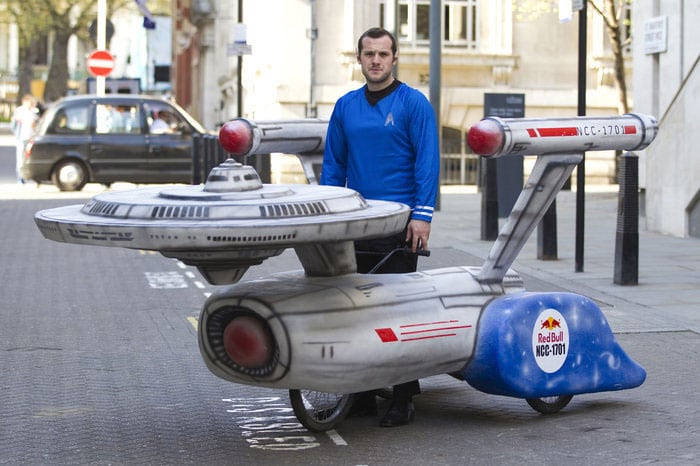 Trekkie Builds Geeky Soapbox Starship Enterprise Racer In His Backyard Trekkie Builds Geeky Soapbox Starship Enterprise Racer In His Backyard