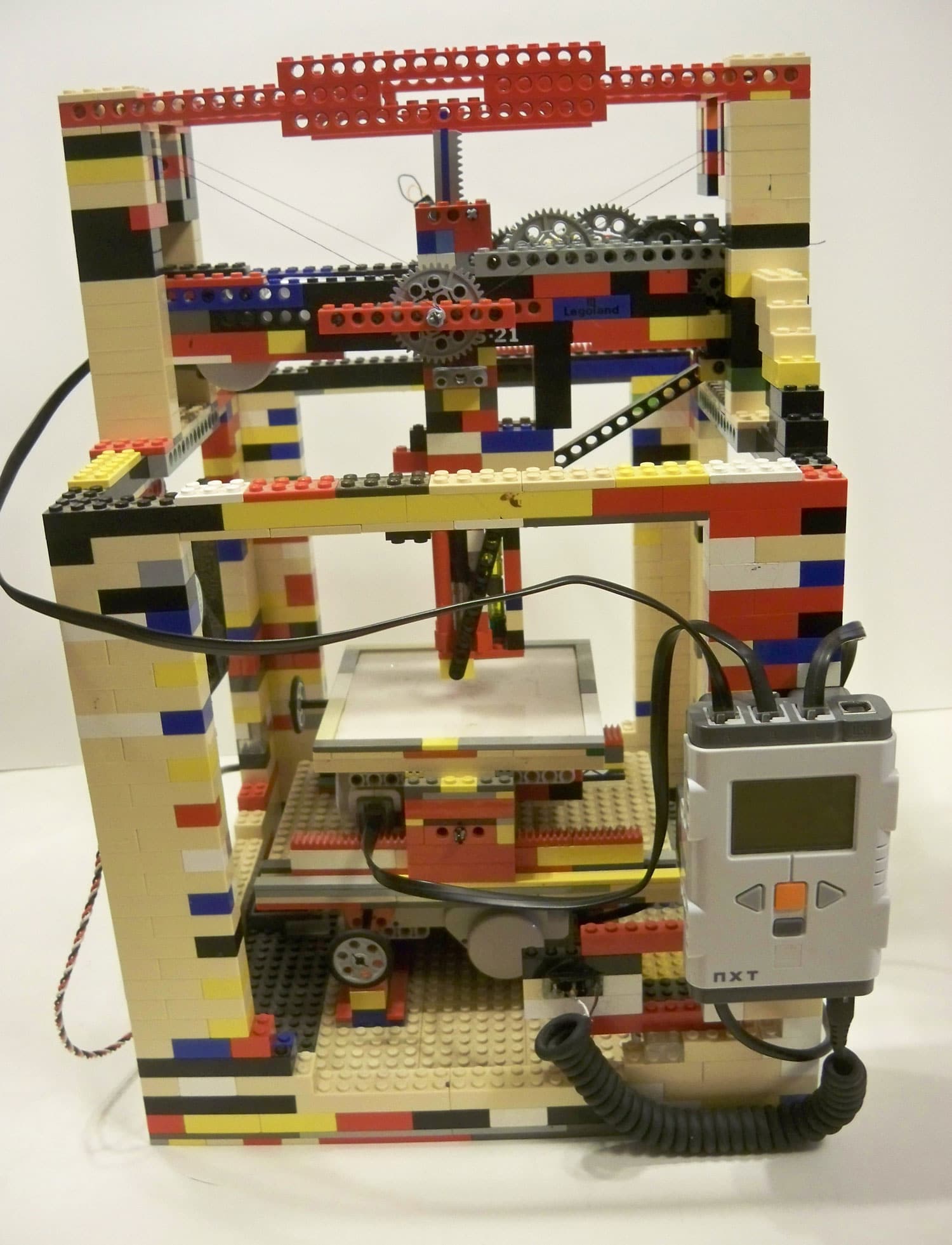 DIY Functional LEGO 3D Printer Build Which Is Super Cheap To Make