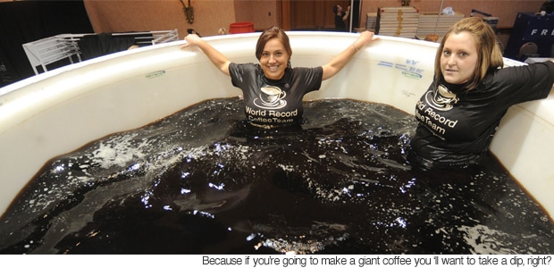 World’s Largest Coffee Cup Is A Dream For Any Coffee Addict World’s Largest Coffee Cup Is A Dream For Any Coffee Addict