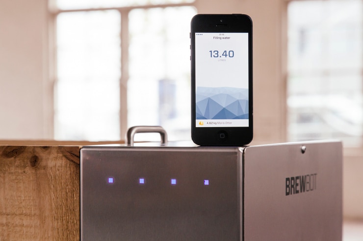Brewbot Makes Brewing Beer At Home With Your Smartphone Easy Brewbot Makes Brewing Beer At Home With Your Smartphone Easy