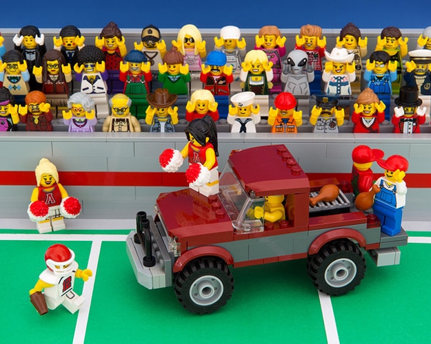 50 States Of LEGO: Illustrated Miniature Stereotypes Of America