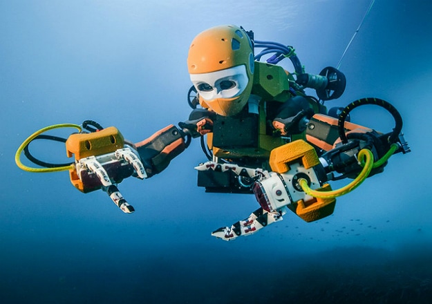 OceanOne Is A Robotic Diver That Performs Like A Human OceanOne Is A Robotic Diver That Performs Like A Human
