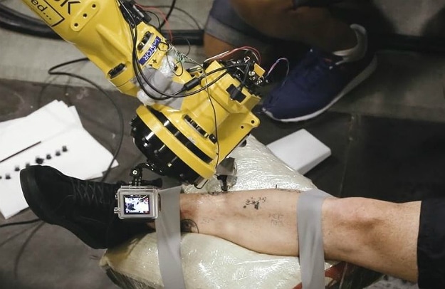 Two Guys Turned This Indsutrial Robot Into A Tattoo Master Two Guys Turned This Indsutrial Robot Into A Tattoo Master