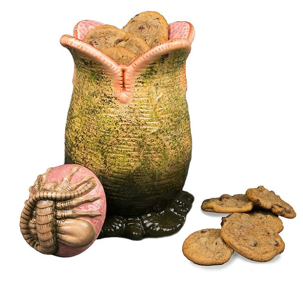 This Facehugger Egg Cookie Jar Will Curb Your Hunger Pangs This Facehugger Egg Cookie Jar Will Curb Your Hunger Pangs