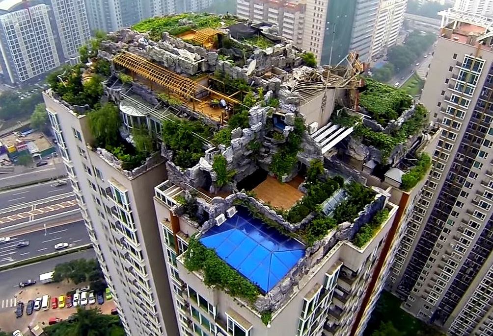 This Skyscraper Mountaintop Mansion Is The Getaway You Dream About This Skyscraper Mountaintop Mansion Is The Getaway You Dream About