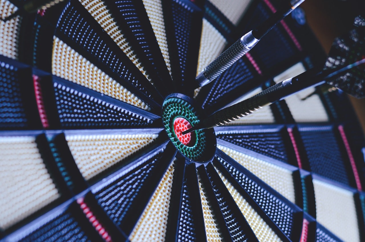 What You Need To Know About Electronic Dartboards