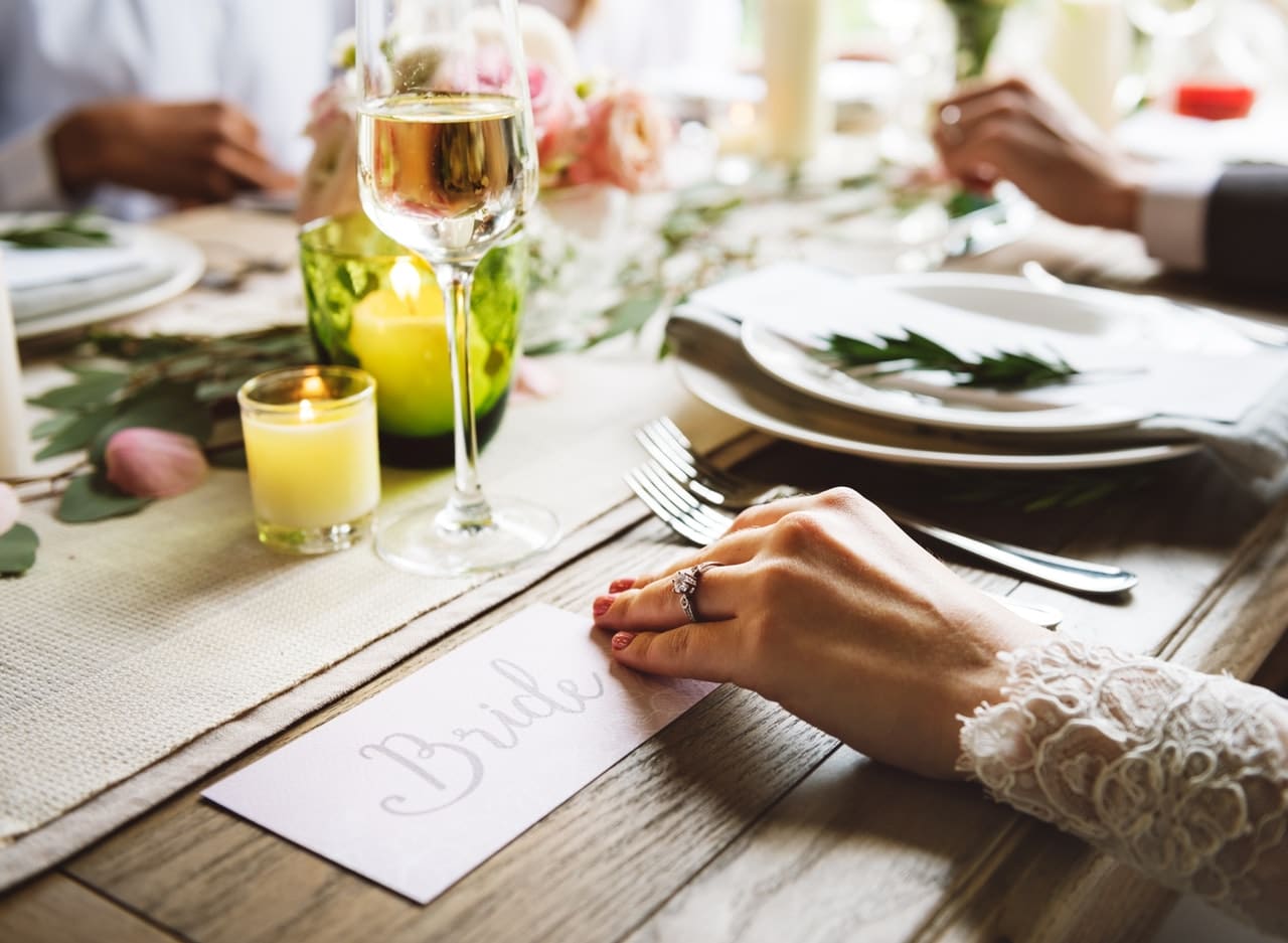 Cook Yourself Or Choose A Wedding Caterer? [Infographic]