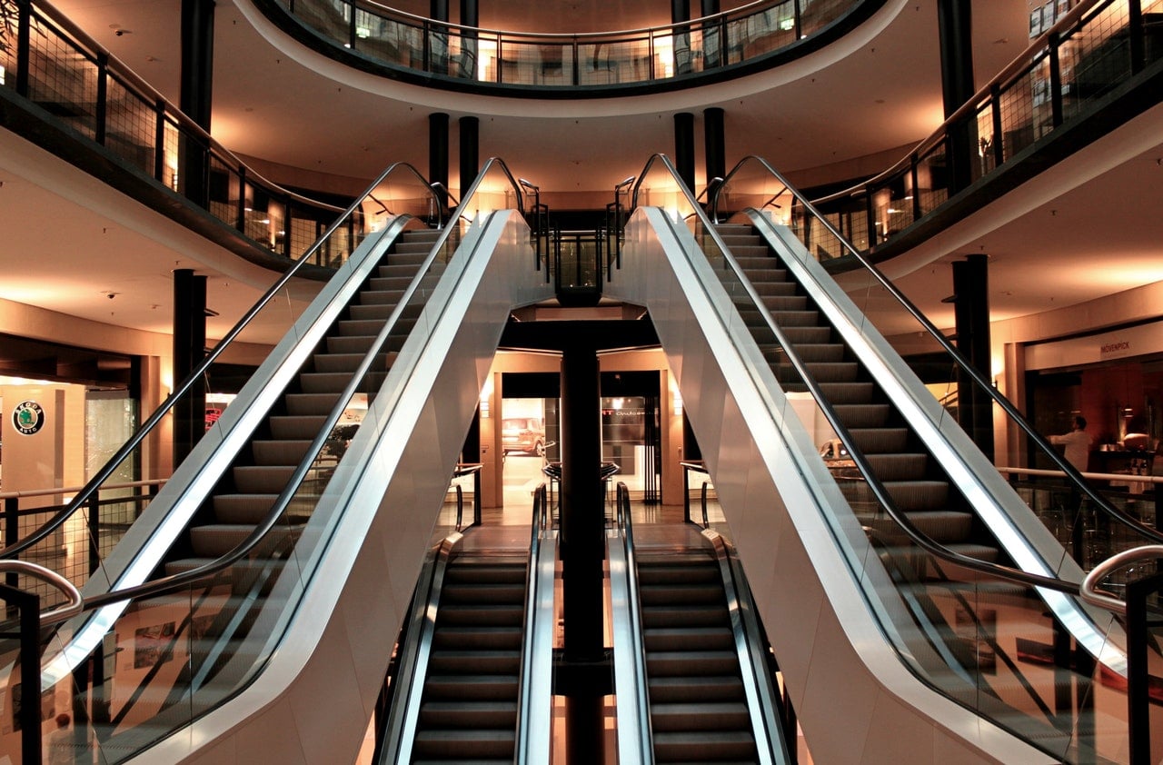How Shopping Malls Can Cut Down Energy Costs
