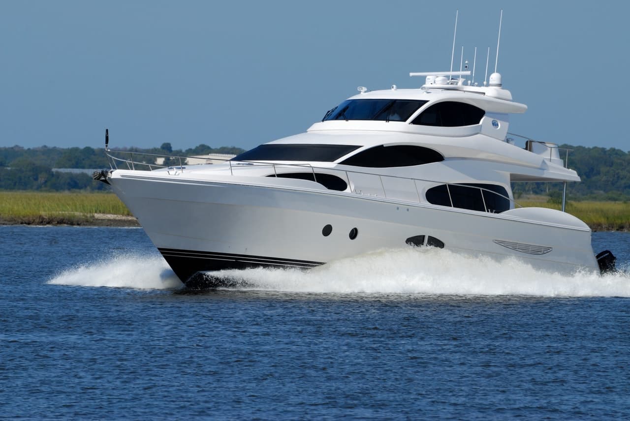 4 Tips For Buying A Yacht