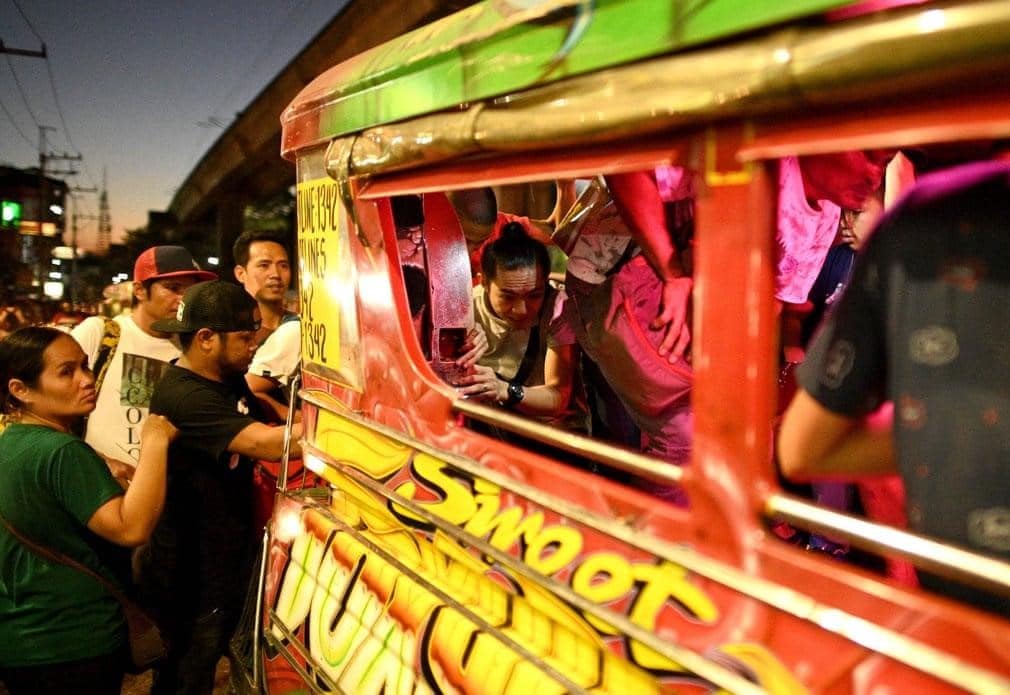 Jeepney Philippine Road Article Image 11