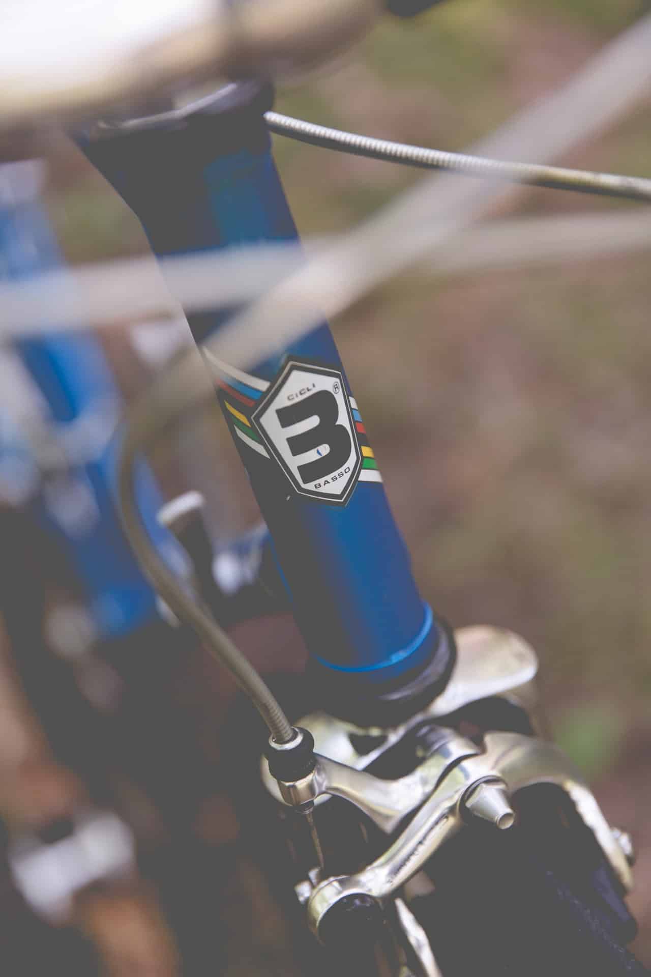 3 Gifts Cyclist Friends Article Image