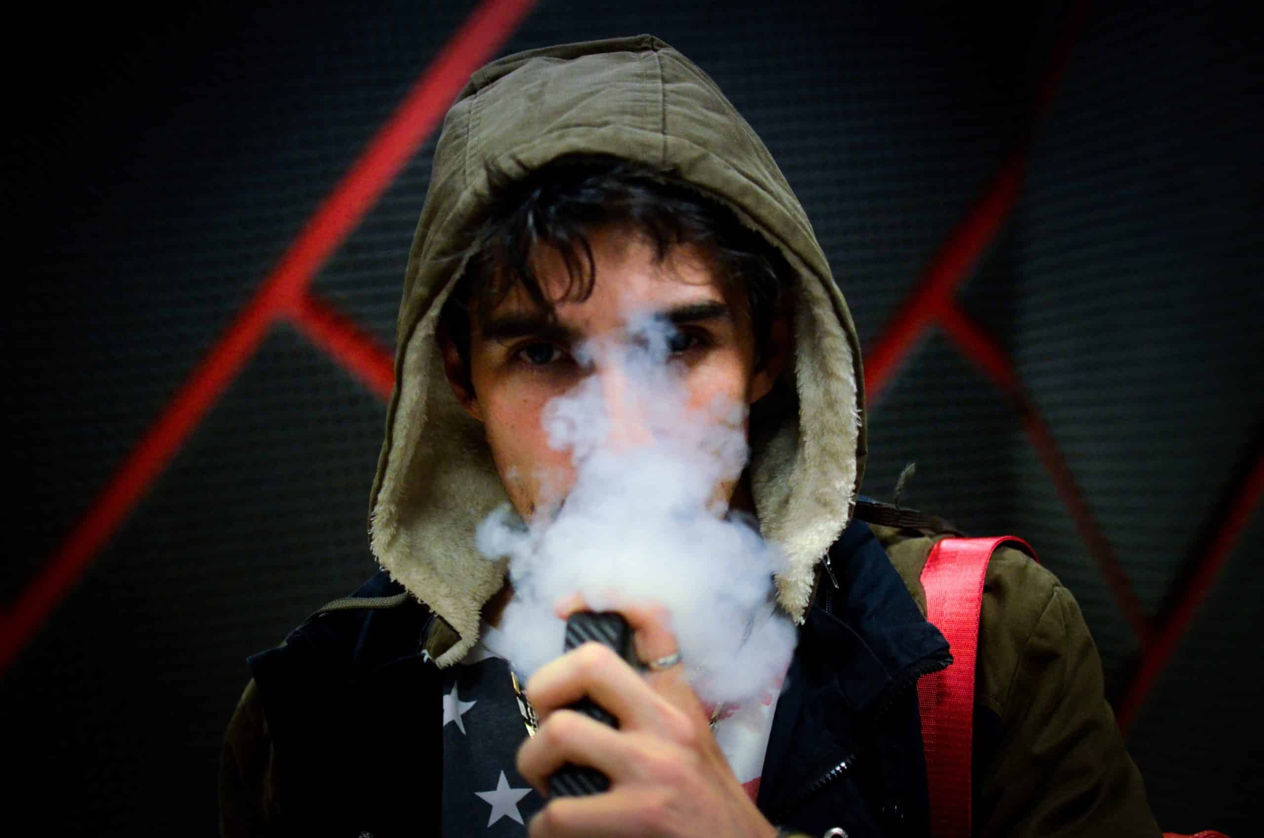 Vaping vs Smoking – Getting Started The Right Way Vaping vs Smoking – Getting Started The Right Way