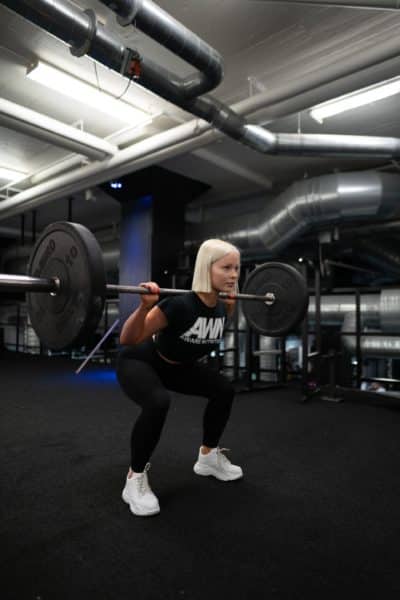 Benefits Squats Women Lifestyle Guide Image2