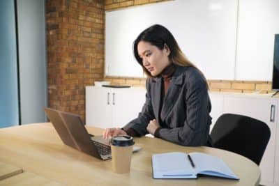 Online Business Start Up Guide Image1