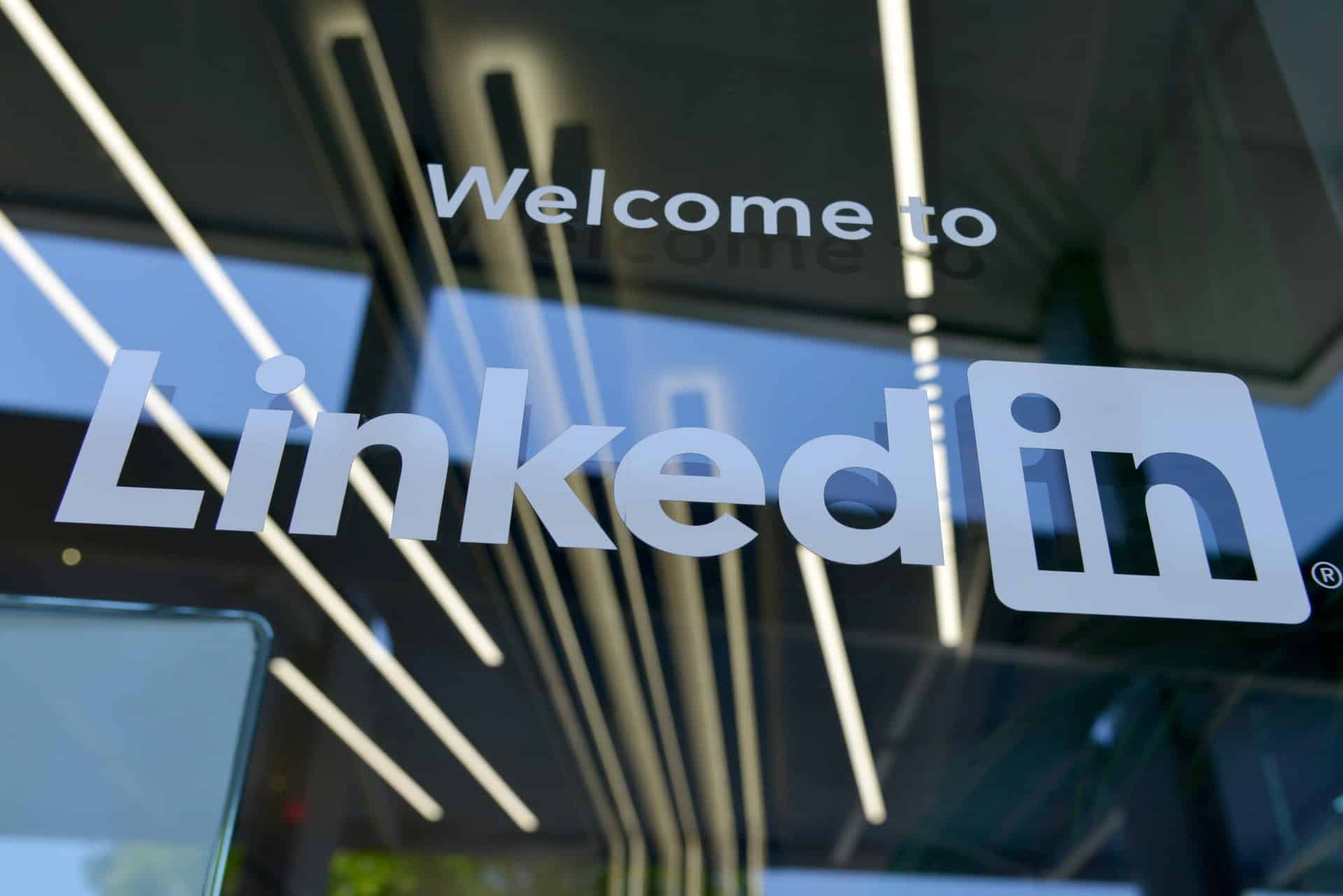 How Business Leads LinkedIn Header Image
