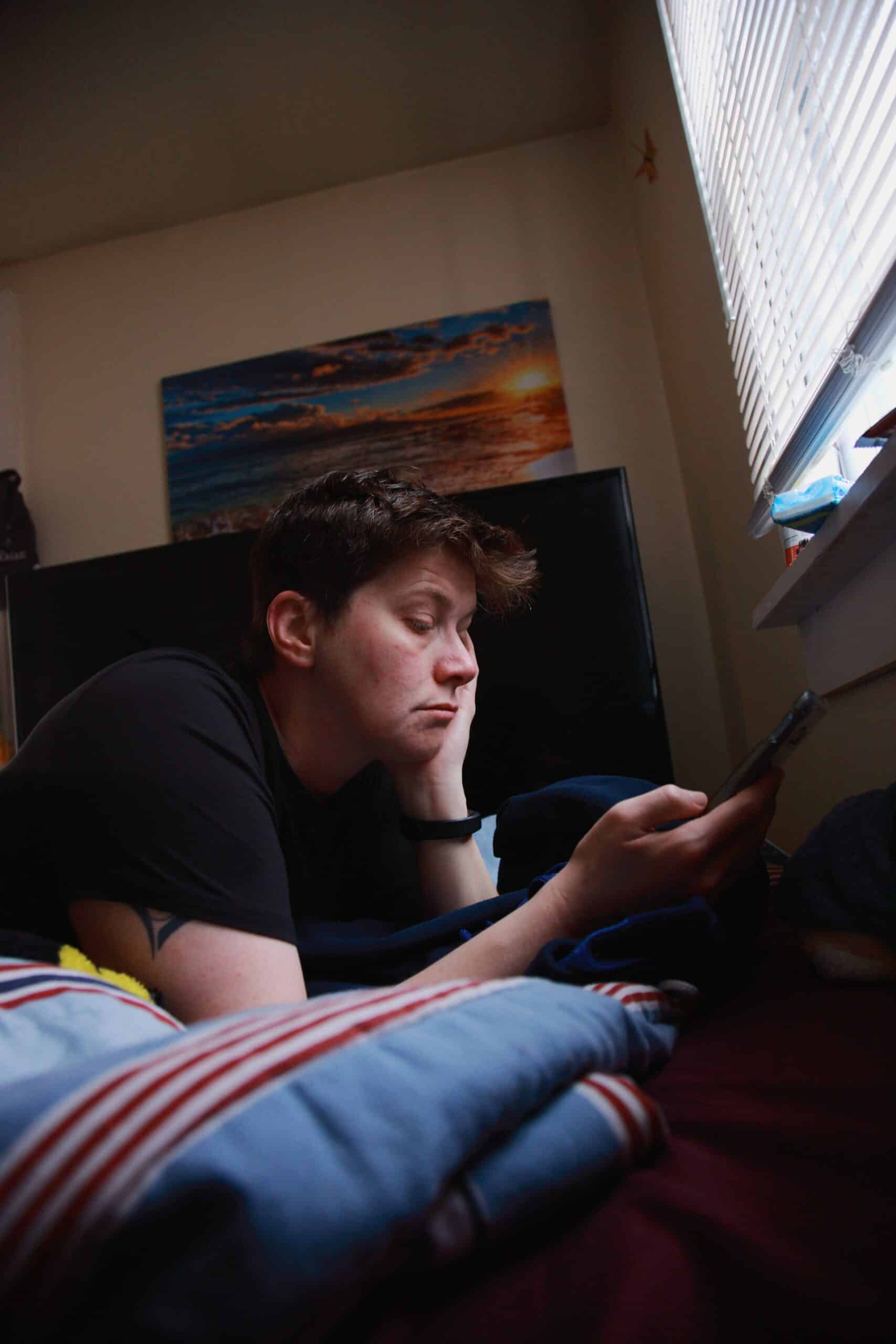 Media Before Bedtime Harmful Article Image