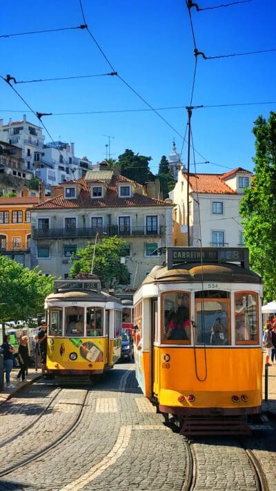 Complete Moving Guide Lisbon Article Image