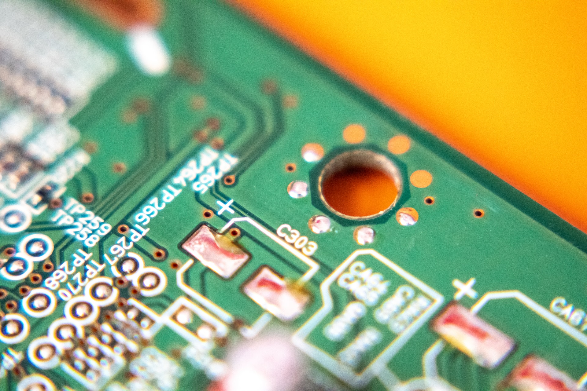 PCB Manufacturing Trends Header Image