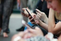 How To Run A Successful Text Message Marketing Campaign - Complete ...