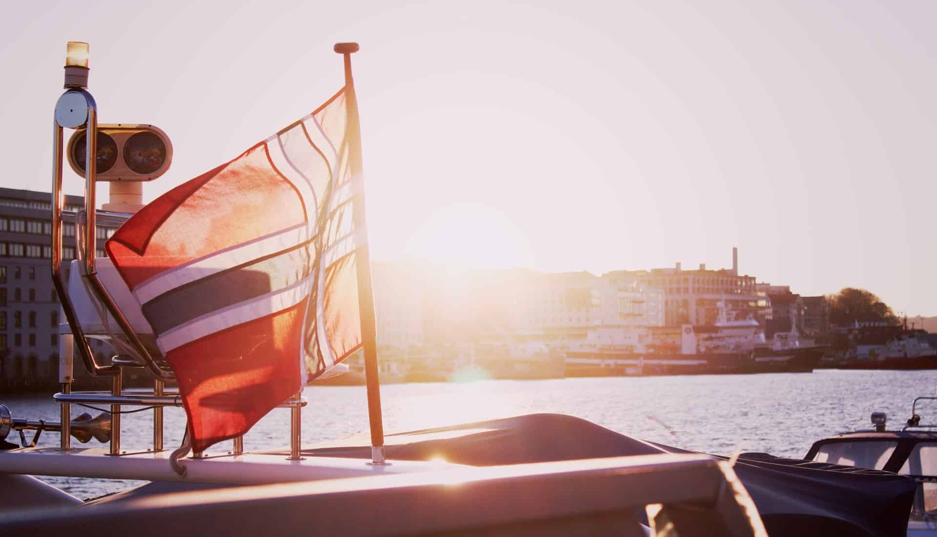 Best Work Expatriate 2022 Header Image