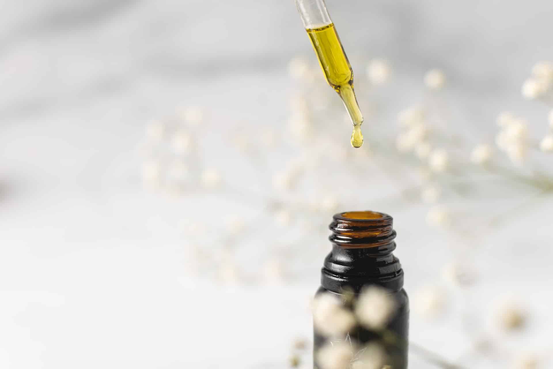 CBD Oils Guide Header Image
