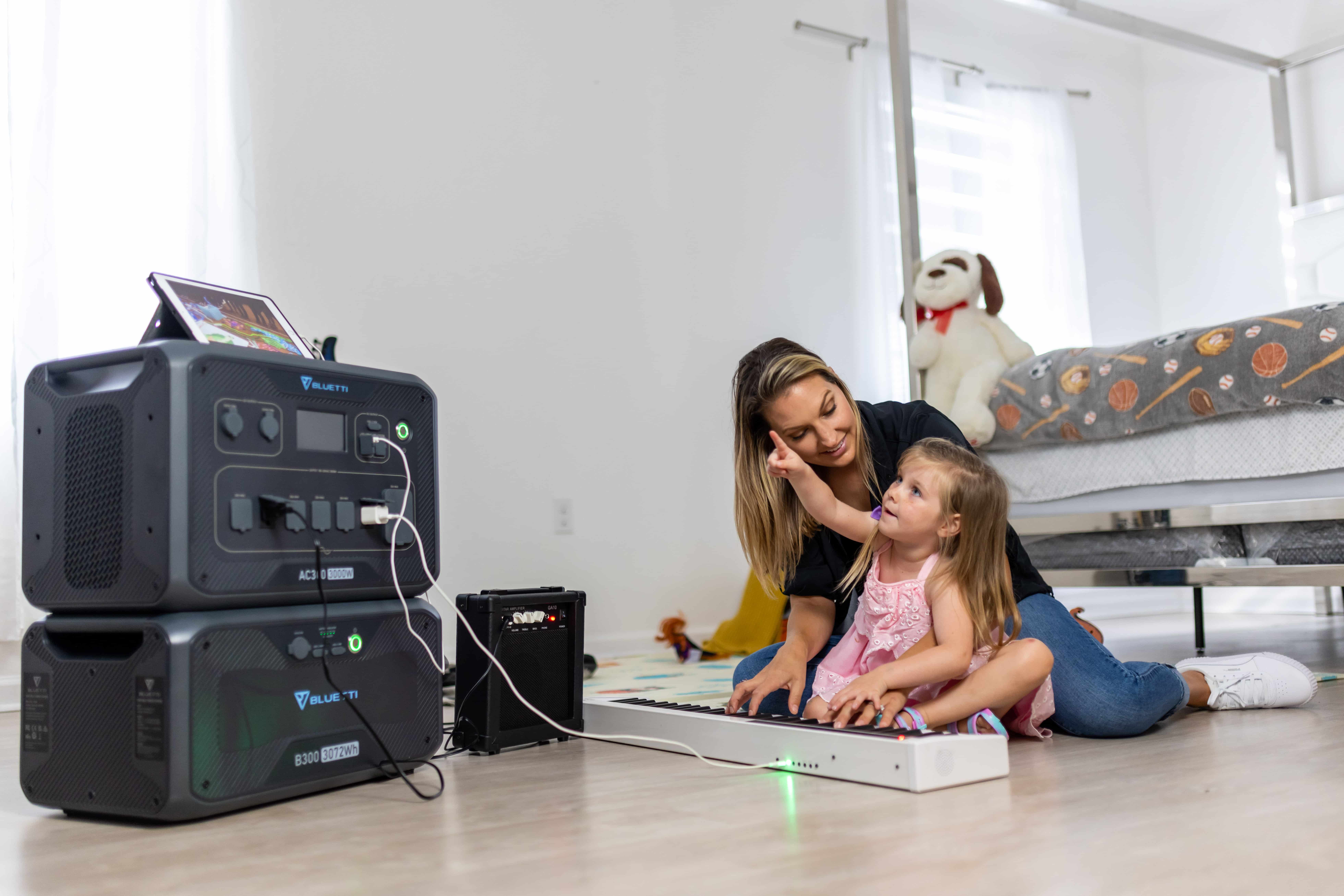 Bluetti Mother's Day AC300&B300