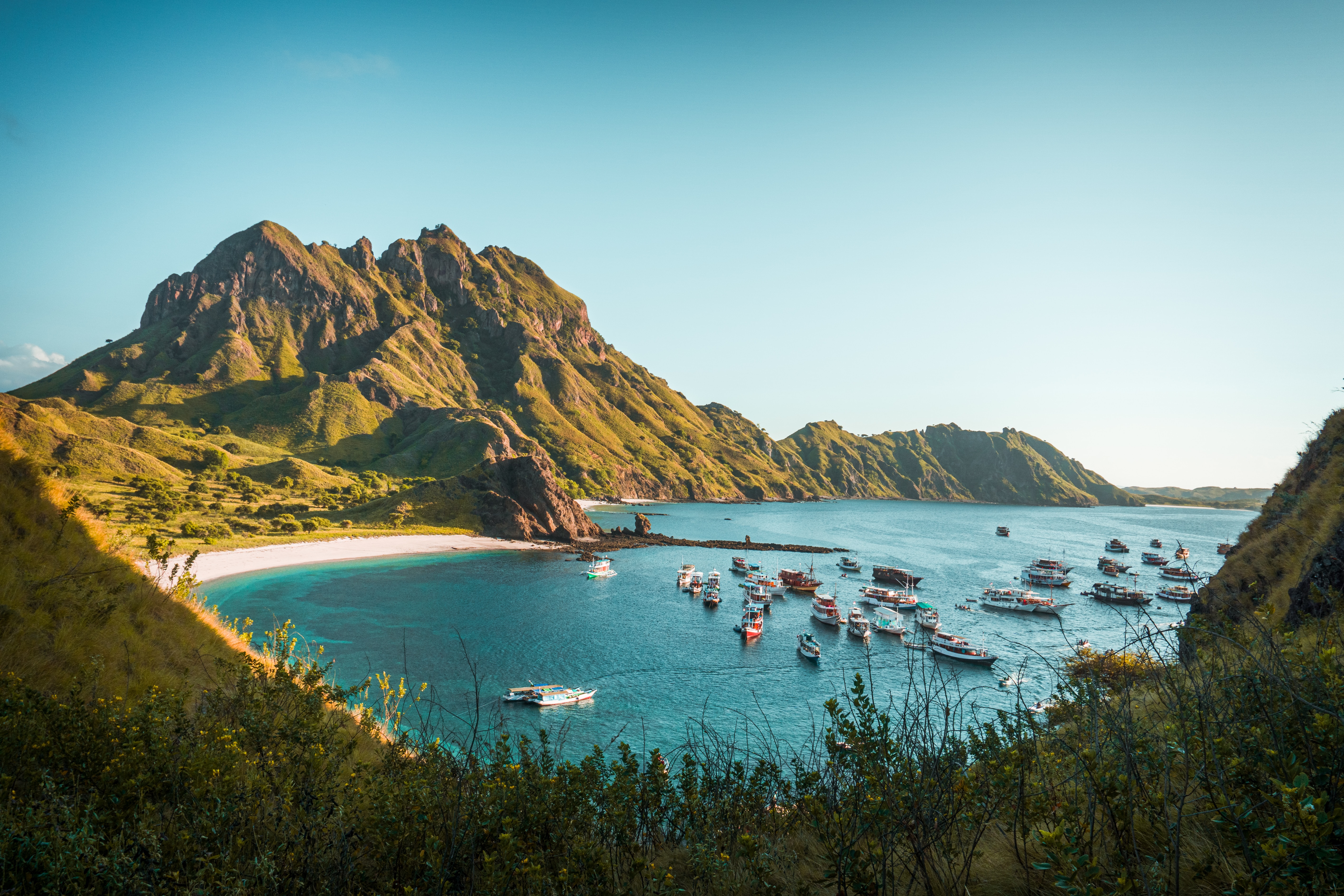 Discover Komodo’s Underwater Treasures: The Ultimate Komodo Dive Center Guide
