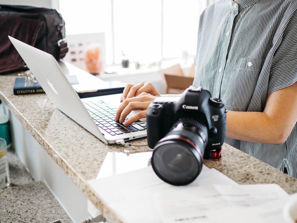 Why Professional Commercial Photography Services Are Essential For Real Estate Marketing