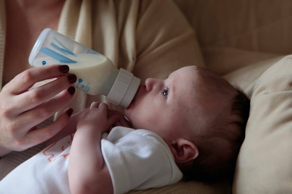 Comparing Organic vs. Regular Cow Milk Formulas