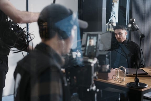 YiNGJiE JiN Production Design Article Image 3