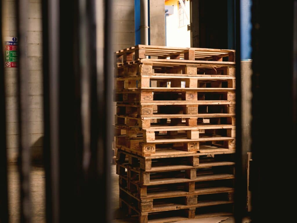 Quality Control And Risk Management In The Used Pallet Market: Ensuring Safety And Reliability