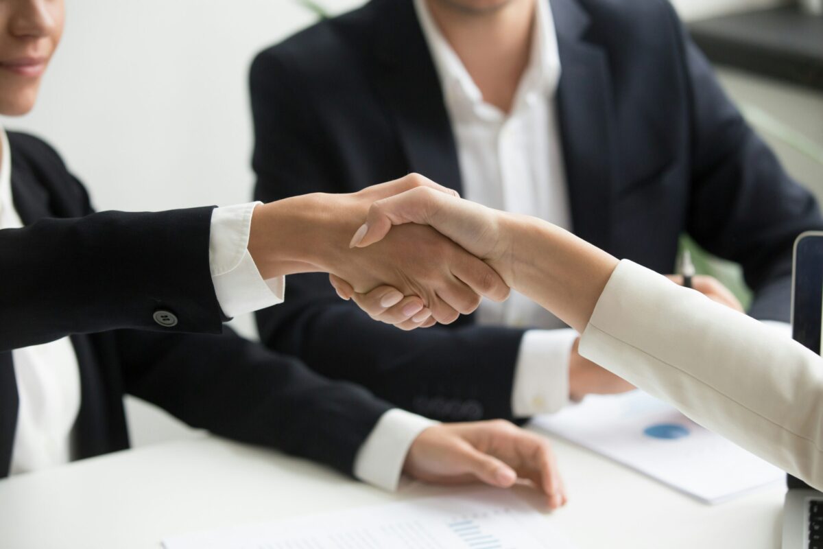 Relationship Mapping Software vs Traditional CRM: Which Provides Better Relationship Insights?
