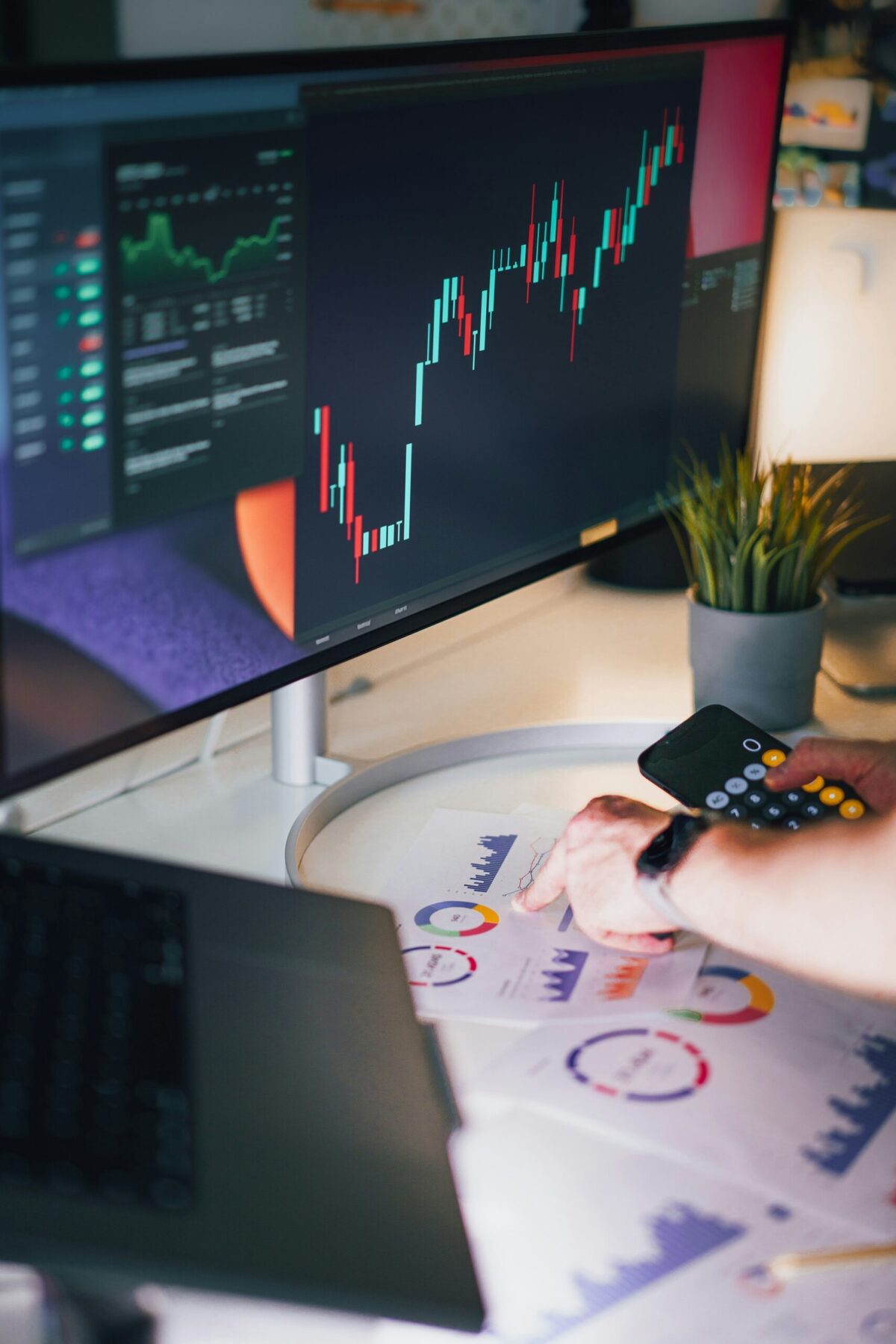 Alec Lawler Explains How Strong Cash Flow Creates More Investment Opportunities Footer image